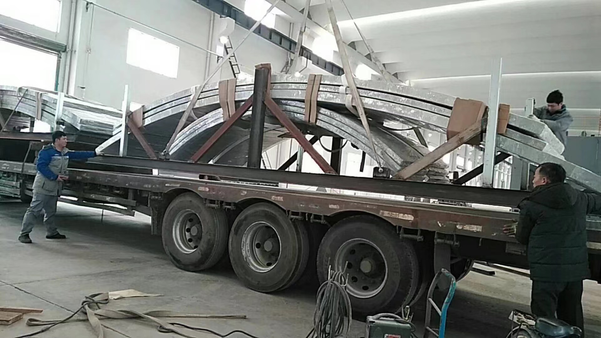 Frequent Good News in Acrylic Packaging Shipment, the Industry Pioneer Shines Again